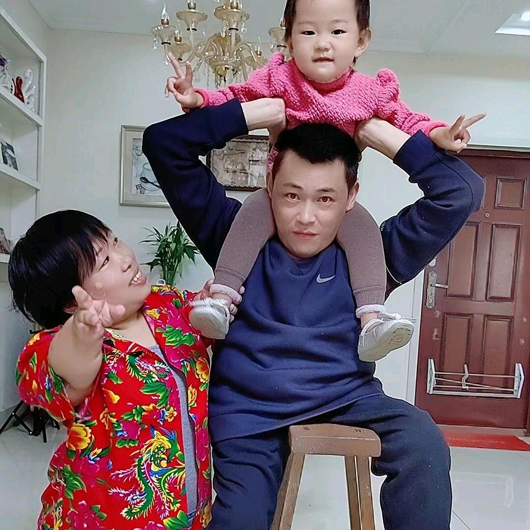 残疾小夫妻