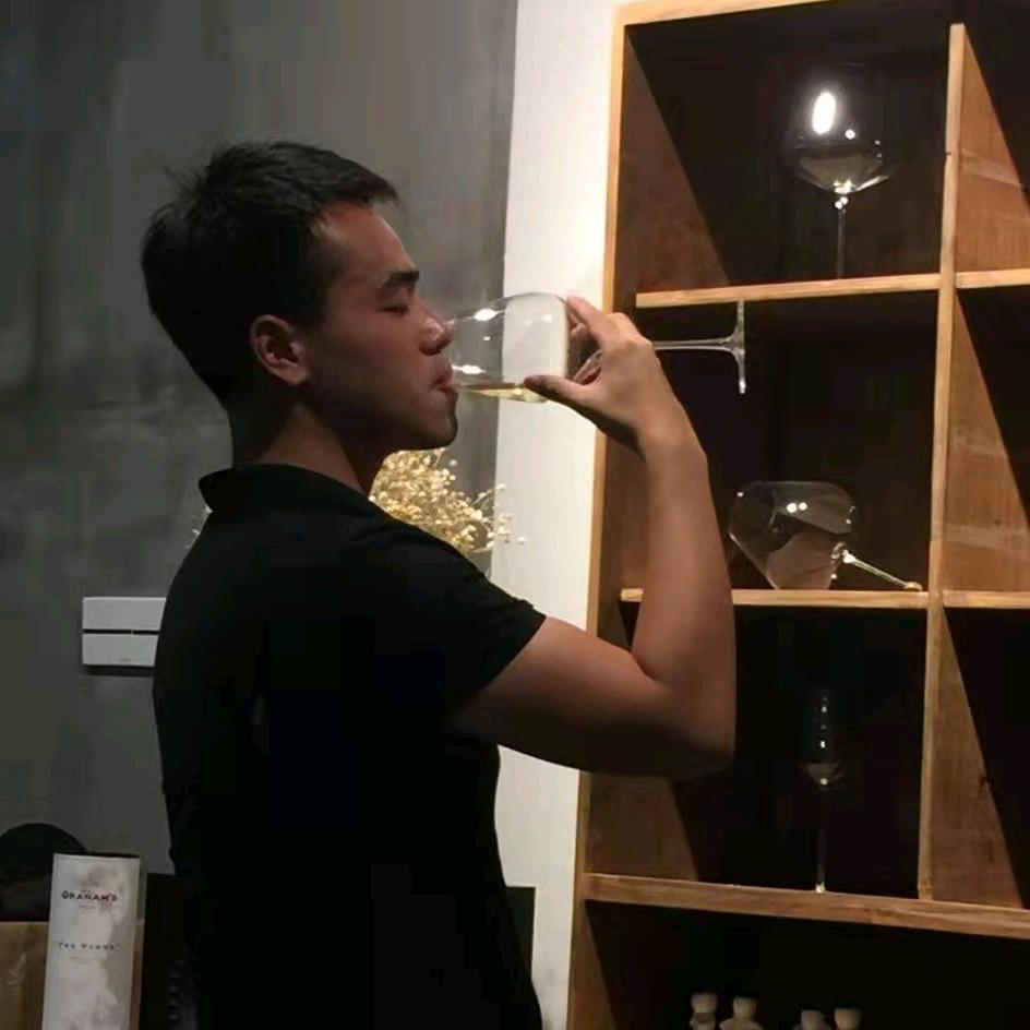 君墨老师（东方娃娃）