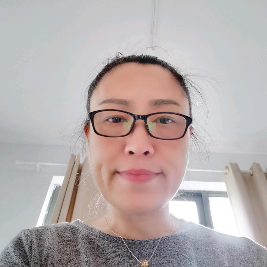 小小飞起来头像