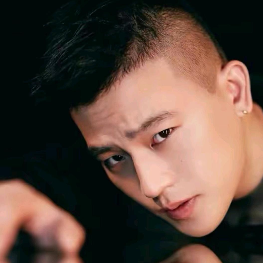 撒Harry波峰