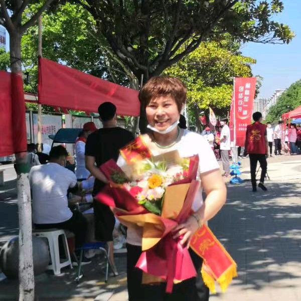 平顶山谷姐，拒绝连赞。