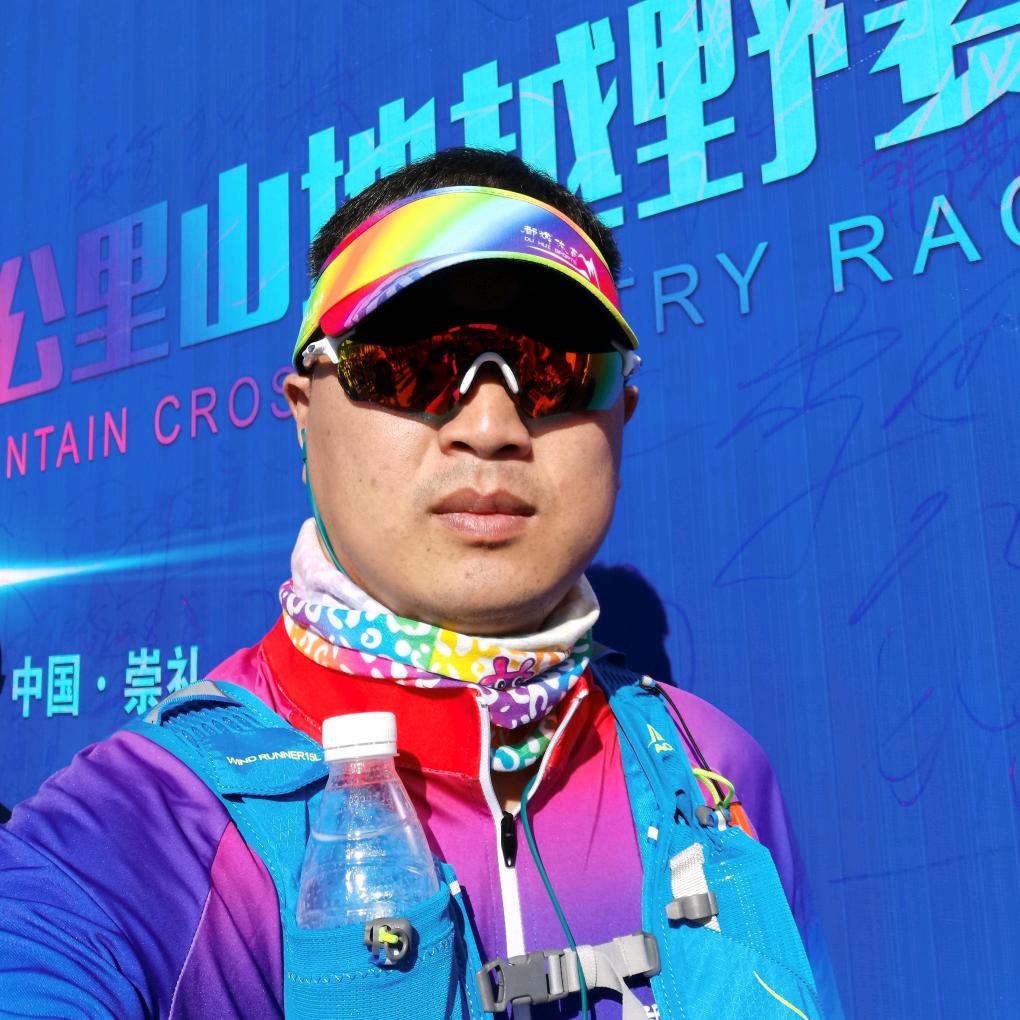 注册经纪人赵鹏飞