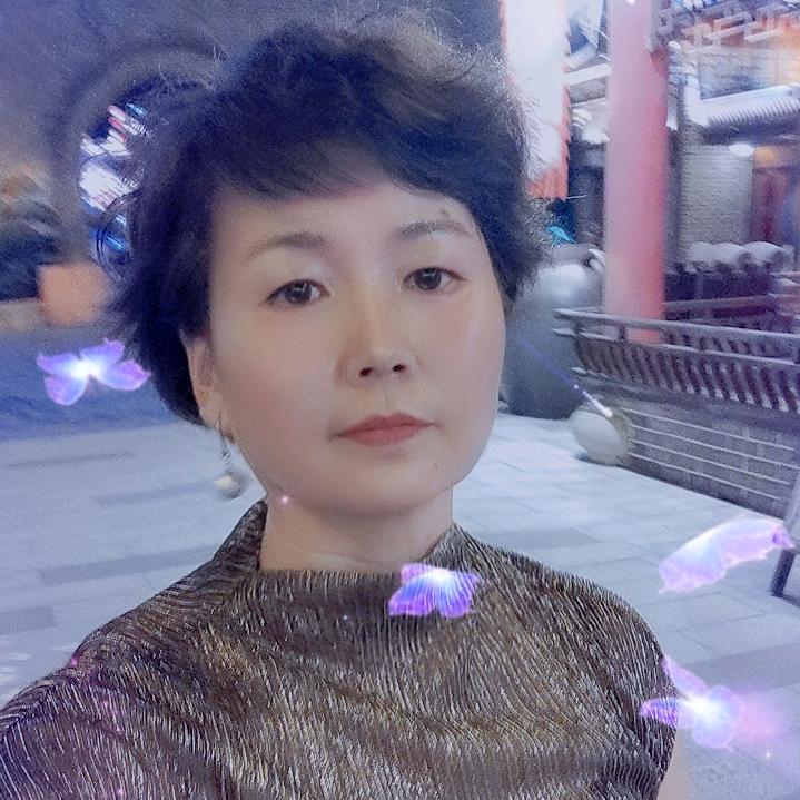 轻轻的来，是个70后