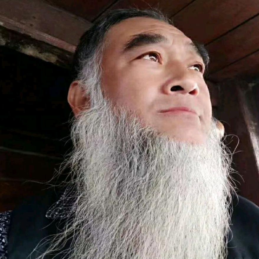 江苏省连云港市白塔村大胡子