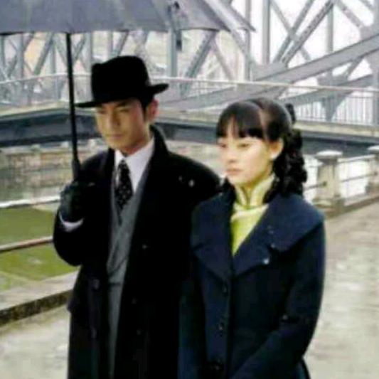 、至少〃。我还有你