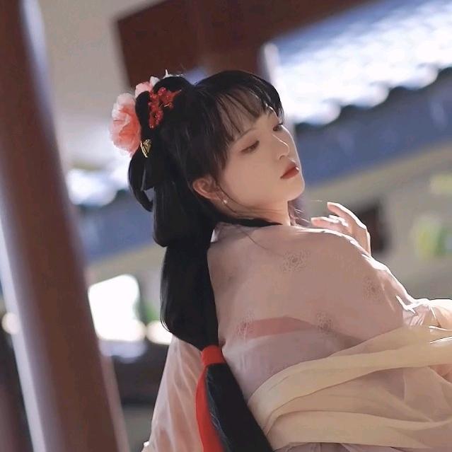 窈苗苗