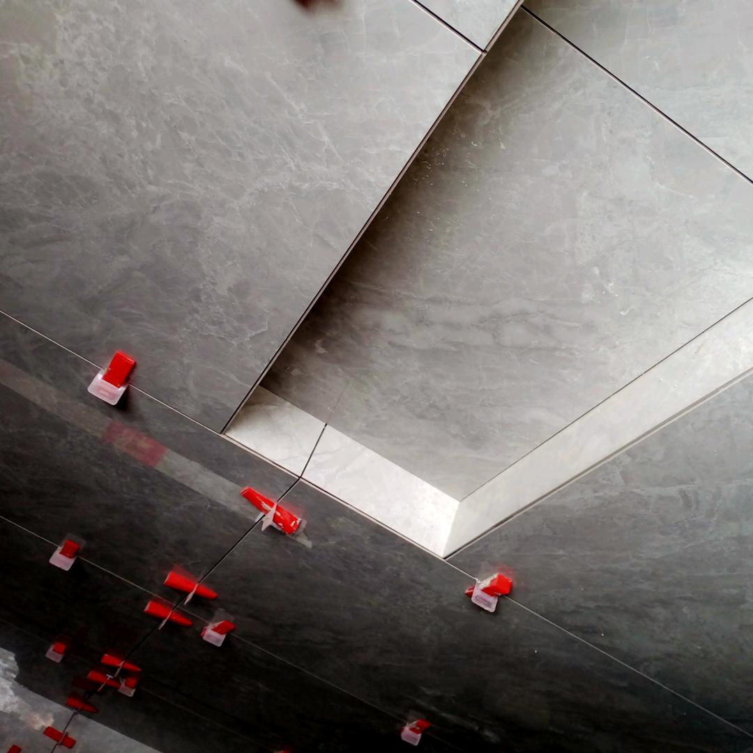 小赵哥专业贴瓷砖