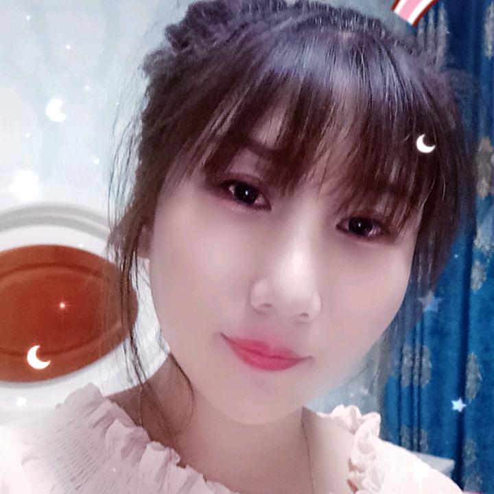 权萌萌