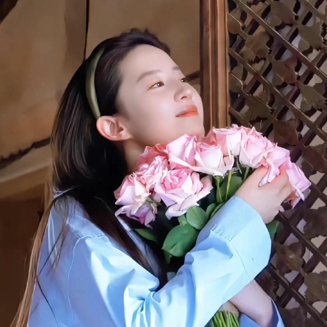 芳芳☘️☘️