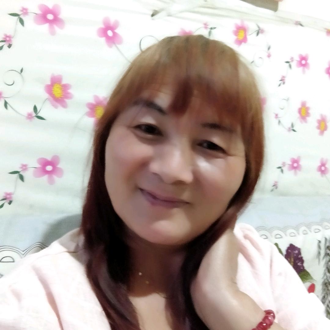 我叫雷淑花。是一个普普通通的女人。爱听歌