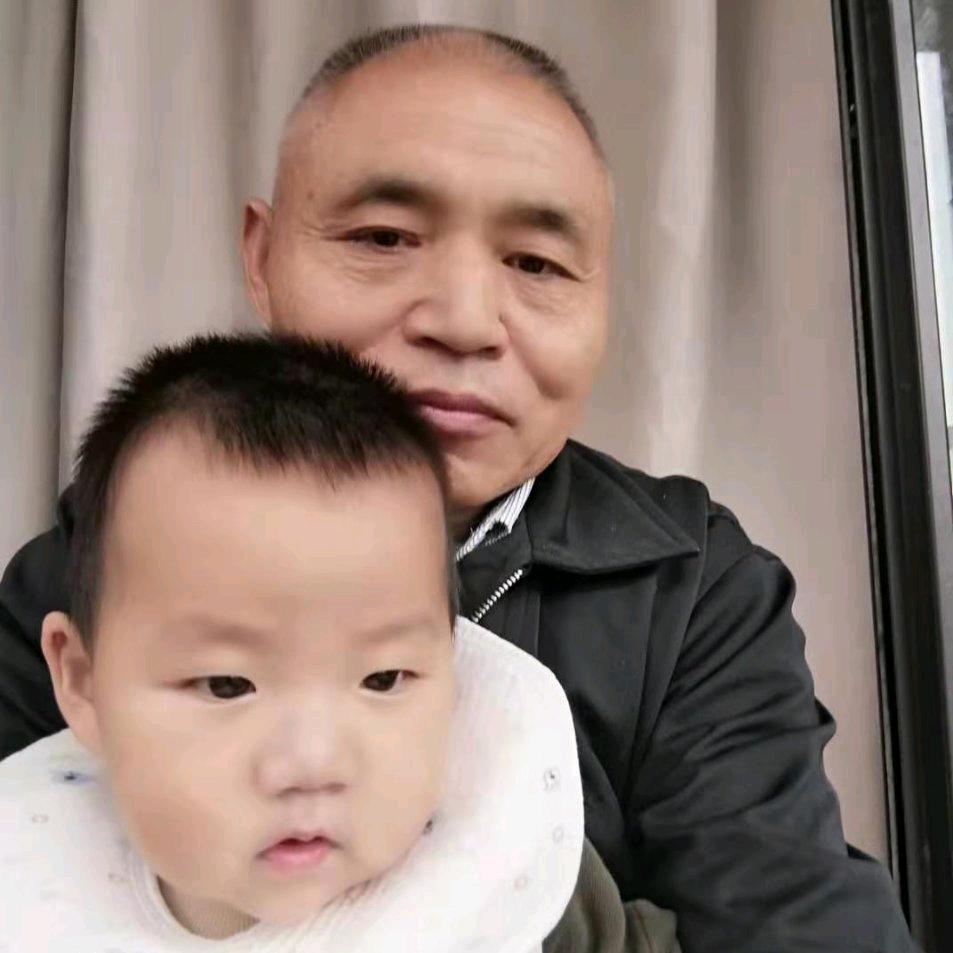 老李出租房，自驾，游山玩水。