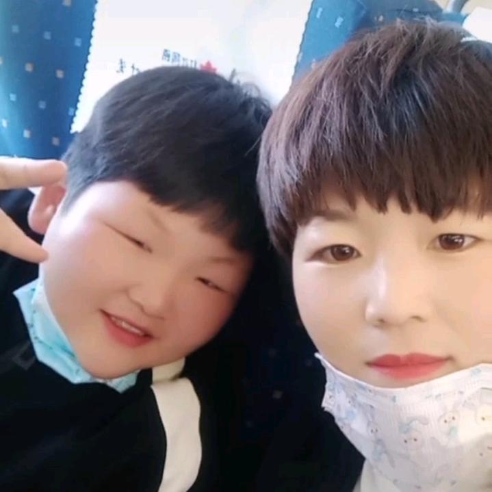 @思念🪷月🪷儿