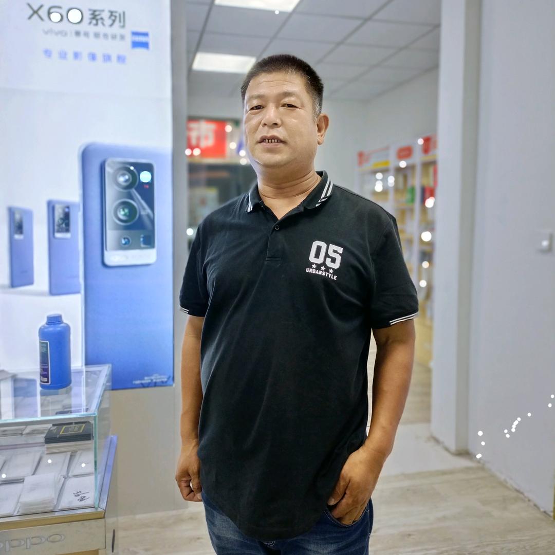 贾伟（手机摄影）