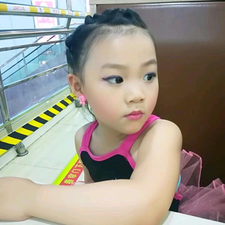 小妞儿蔓蔓