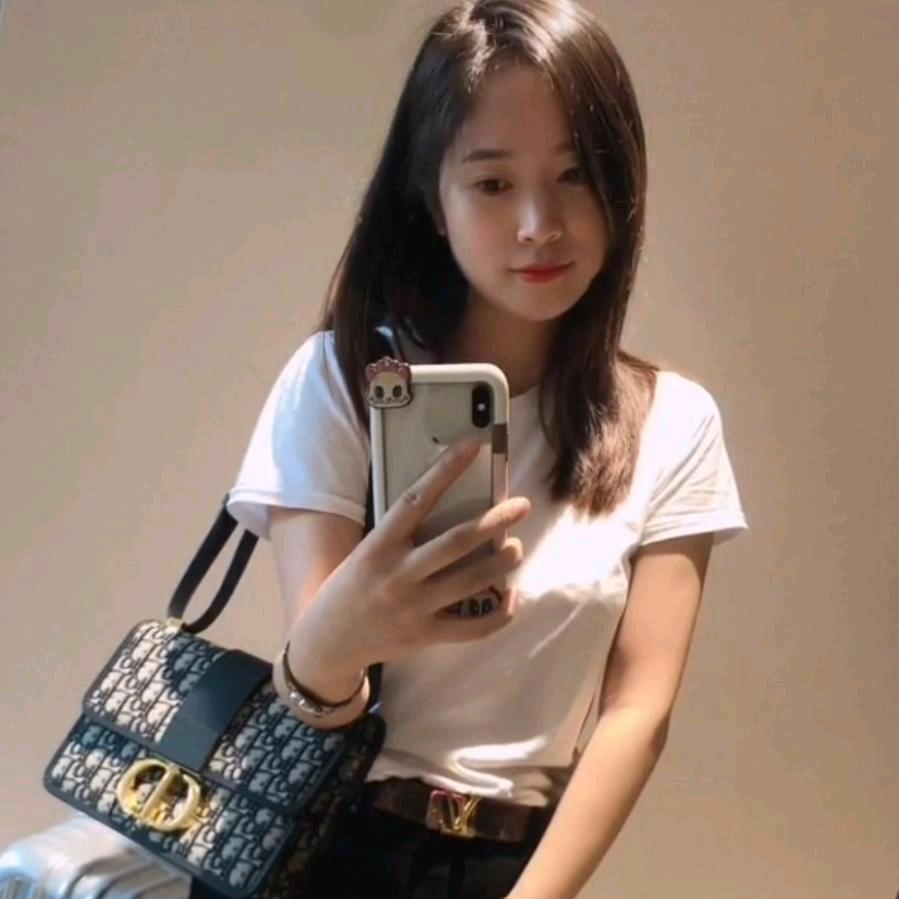 小莫