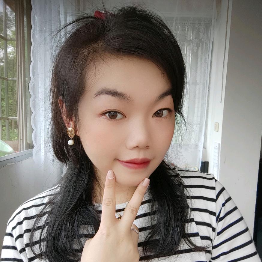 小茜玩玩具