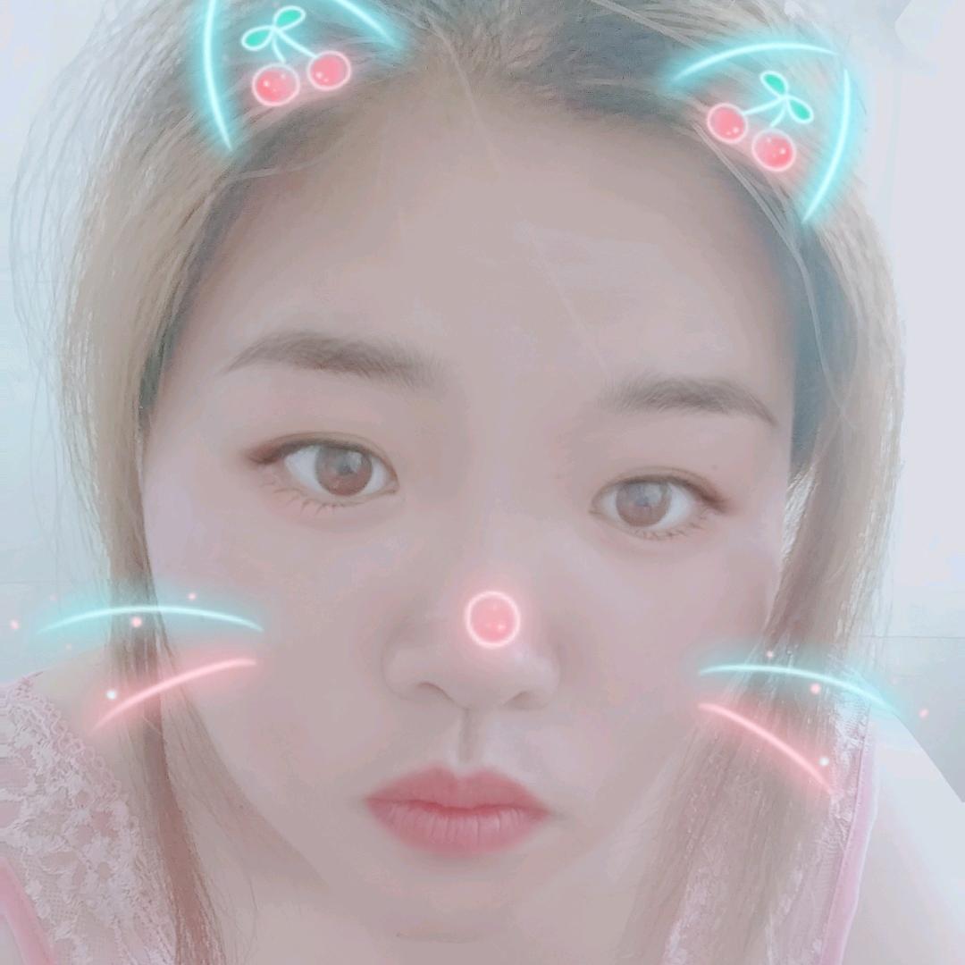 乌苏市农贸市场西门门面小徐鱼店，小徐😊