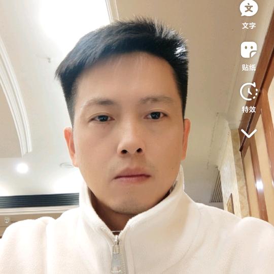 👑新👑哥👑(承蒙厚爱)