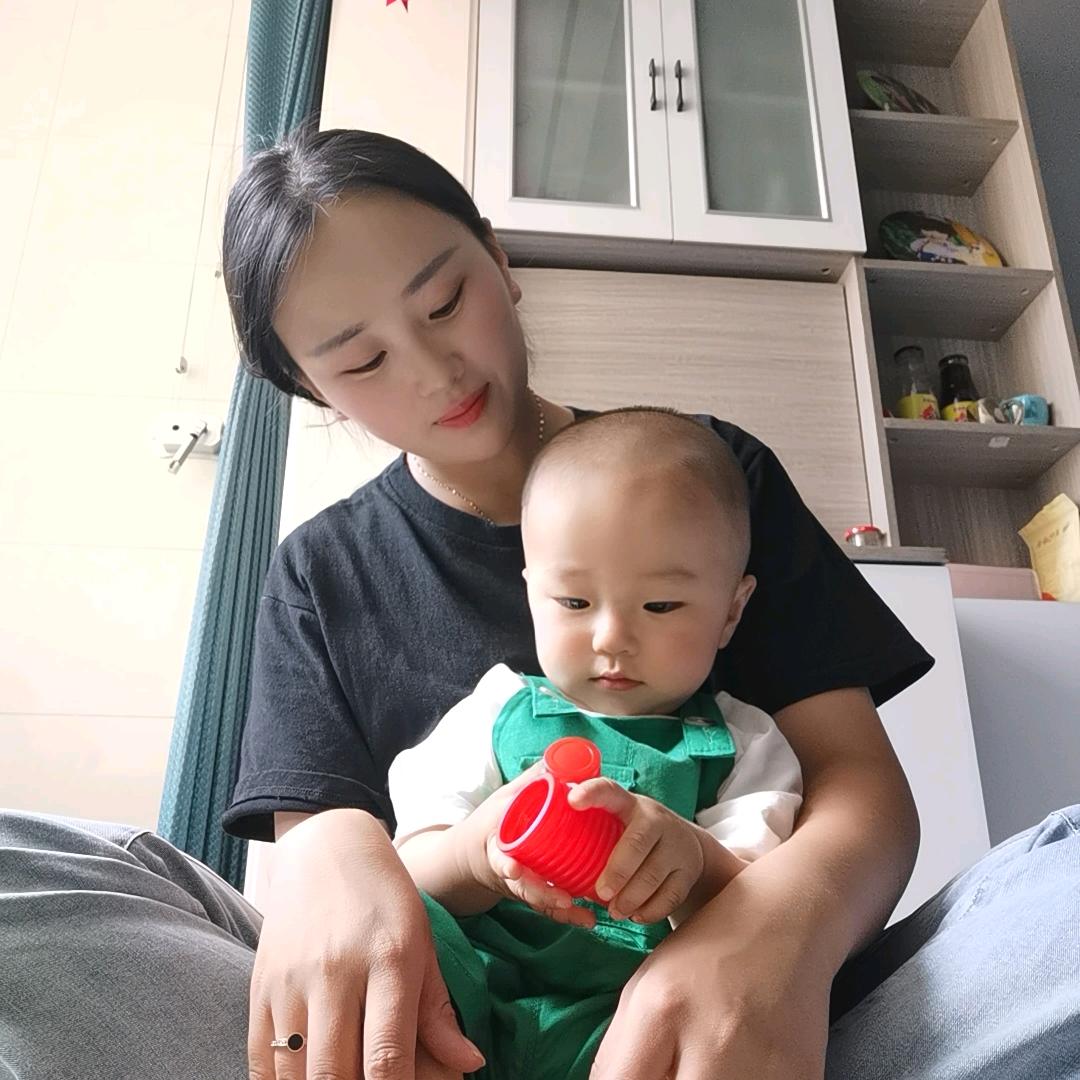 阿芳