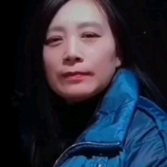 许昌暖冬靓春羽绒服刘姐
