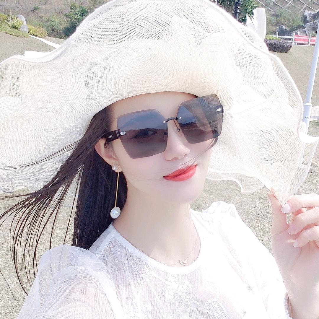 OLI欧丽服装