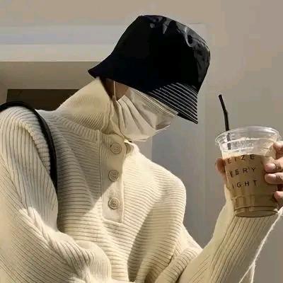 𝓴𝓻𝓲𝓼𝓶𝓲𝓵𝓮