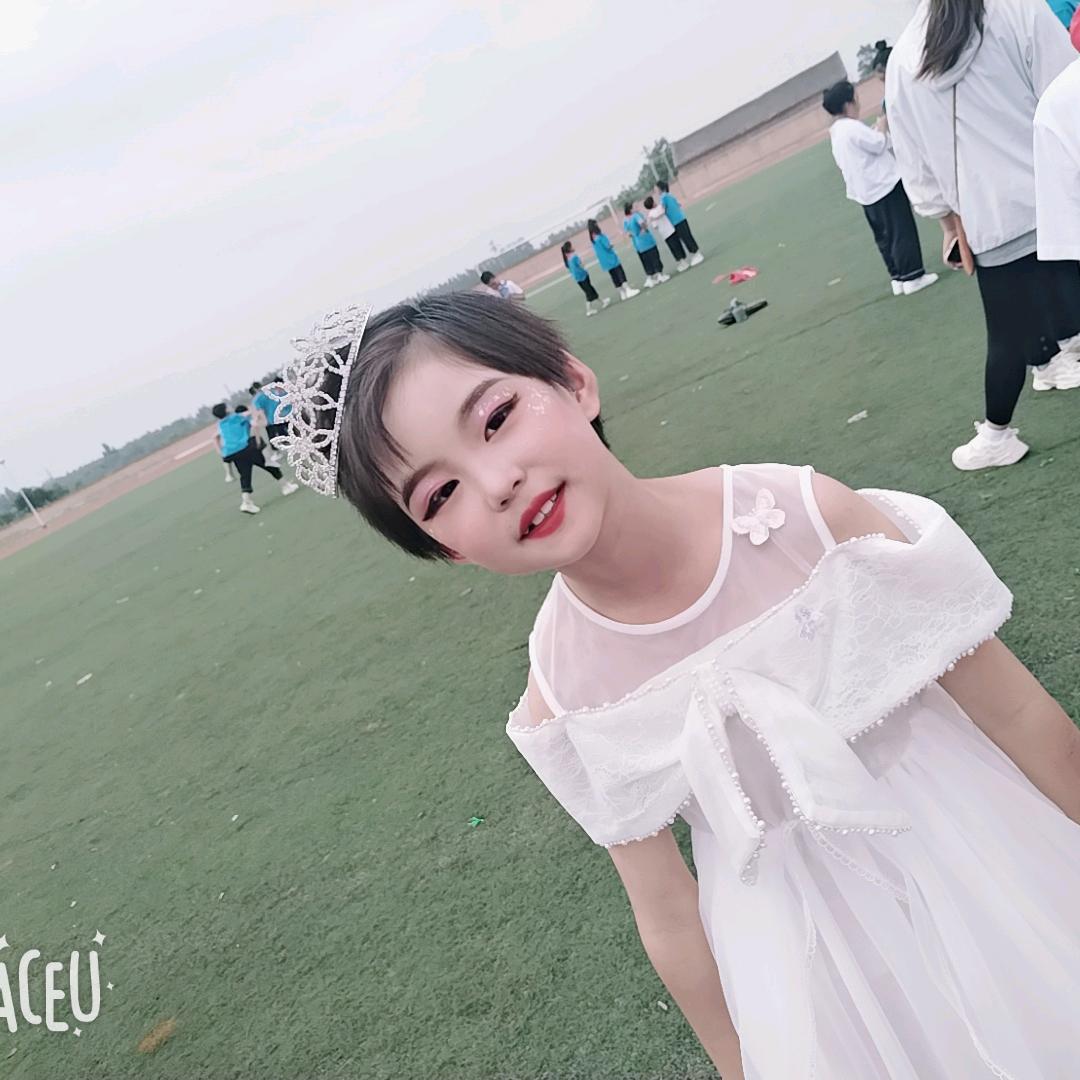 丫丫琪琪_