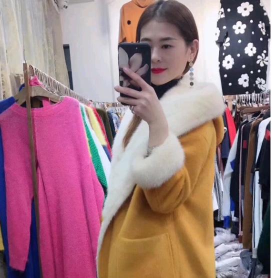 余干县小毛服装店