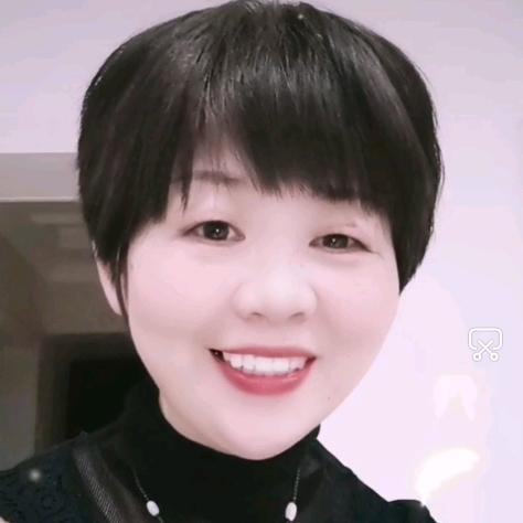 天天开心的玲姐
