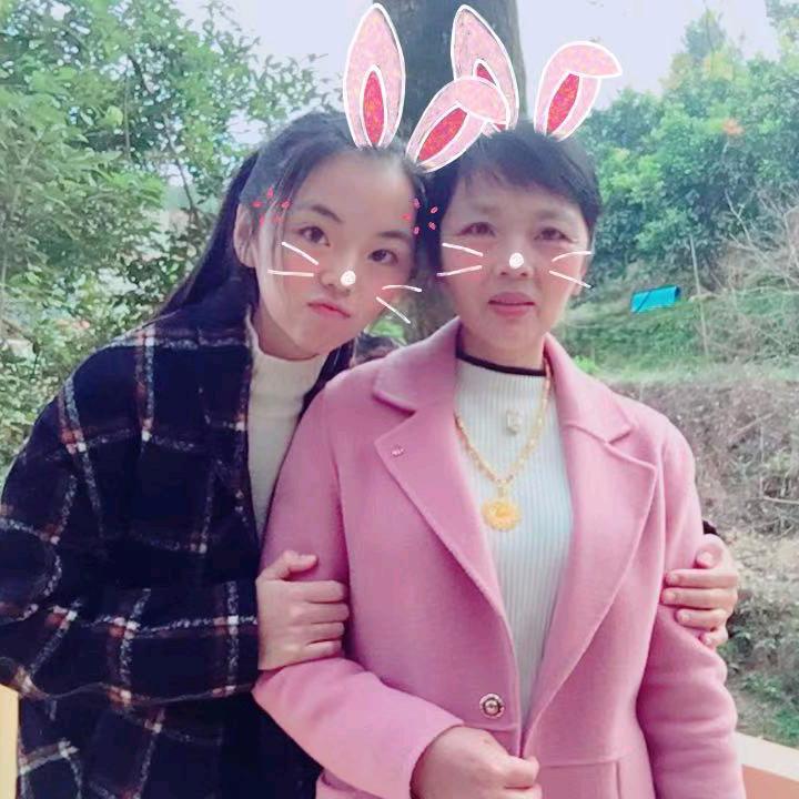 Li   云