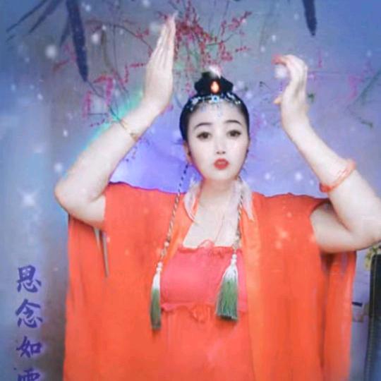 娟娟手舞晚上6:30