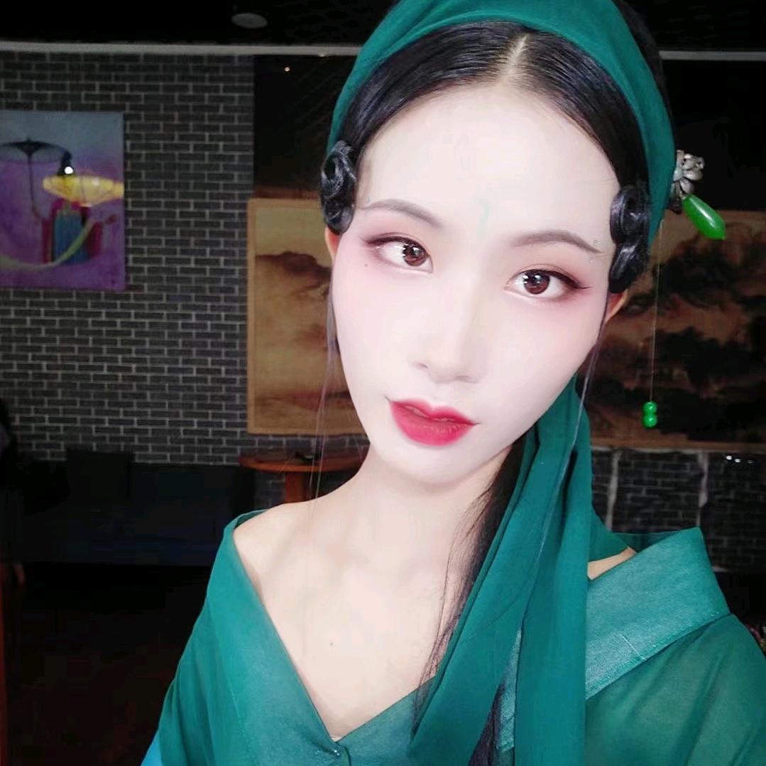 高县汉服姐姐