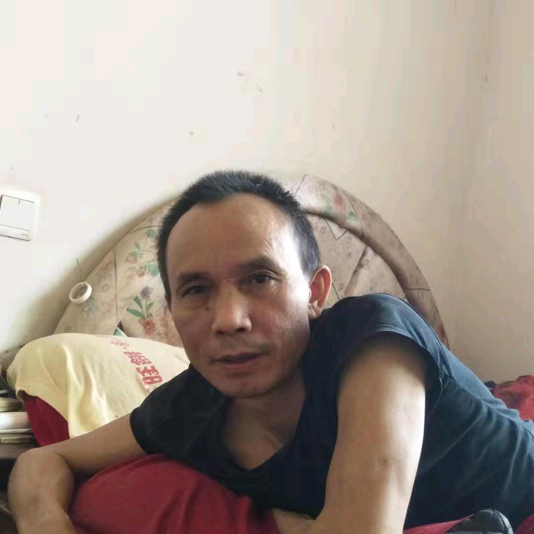 老黄^O^