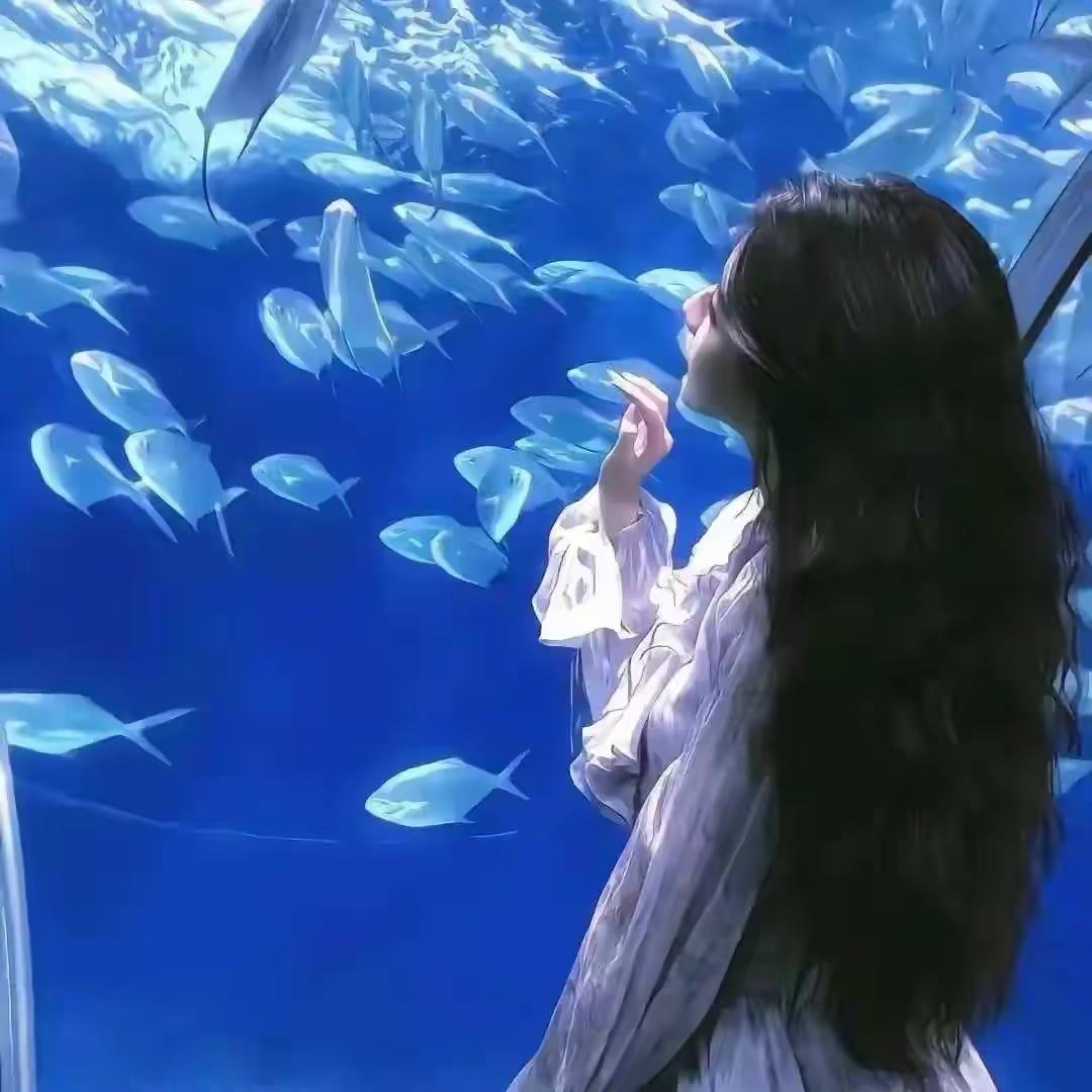 蓝穗.