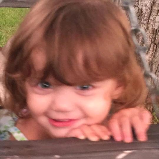 长头发的宫宁言