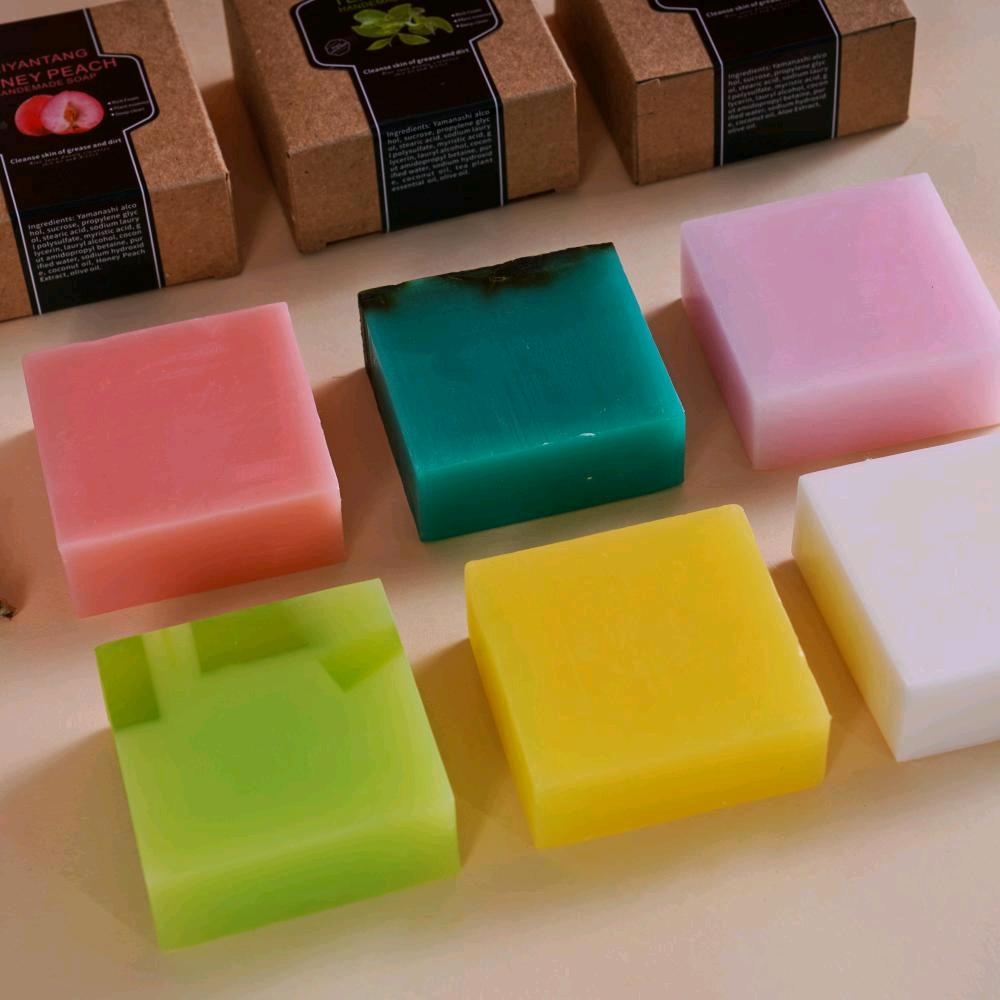 广州市白云区云城沁之美化妆品店