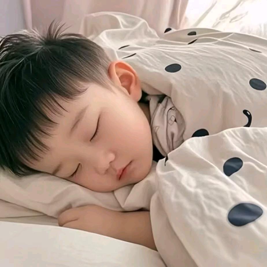 澈映月