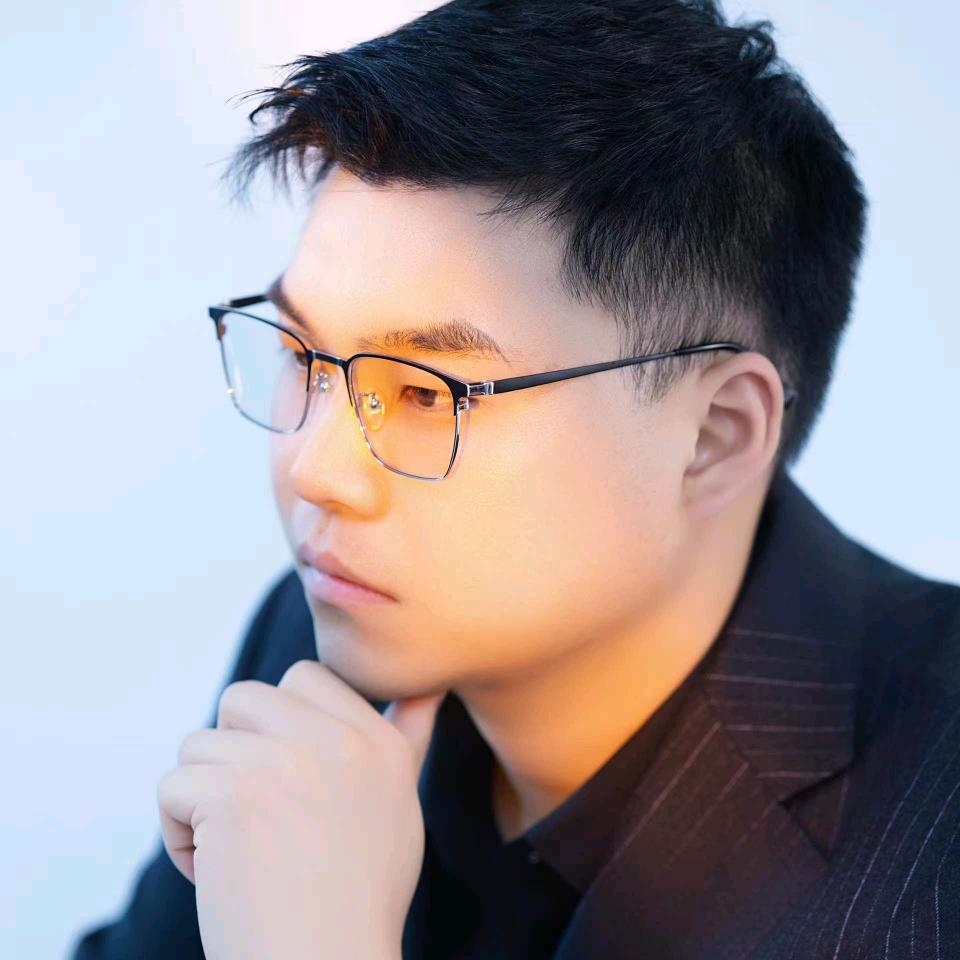 小明在杭州