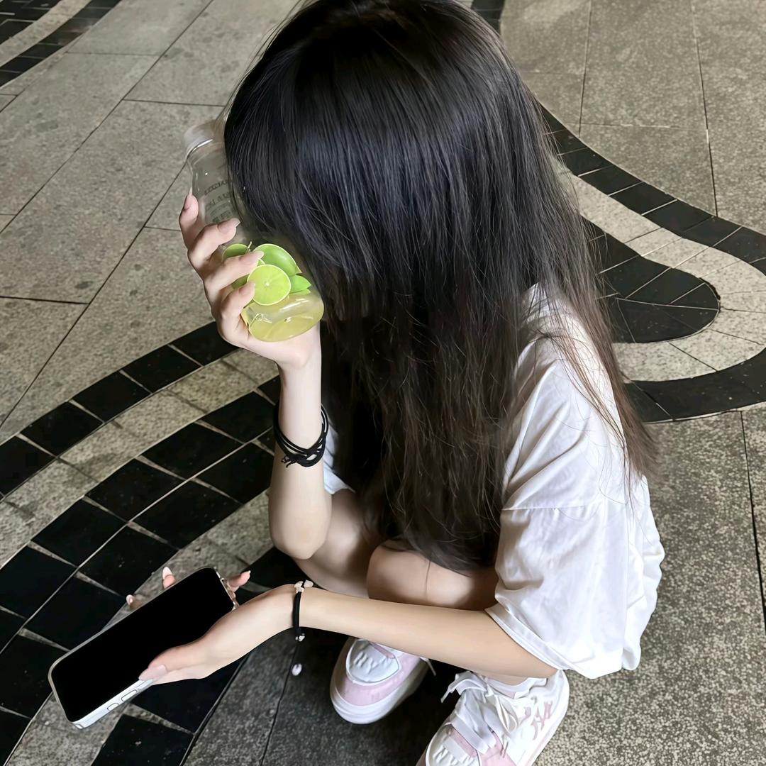 Lu.🧊