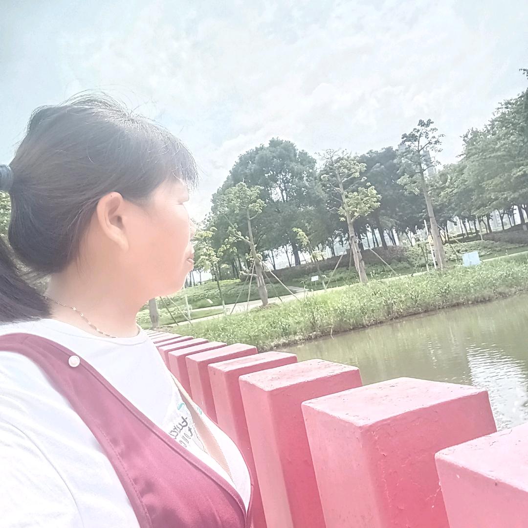 东姐语悦