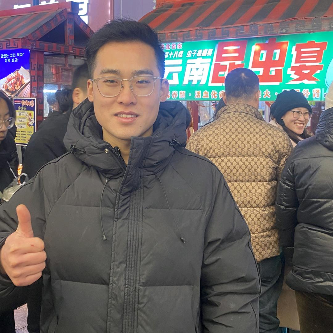 云南昆虫宴《摆摊创业》