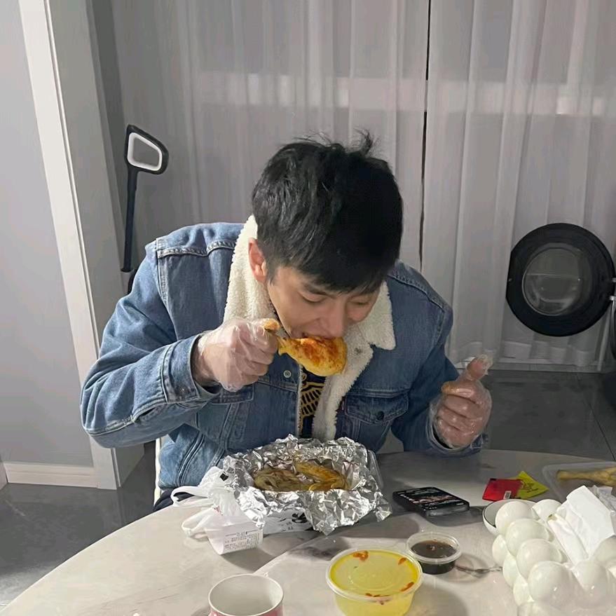 恍恍惚惚红红火火