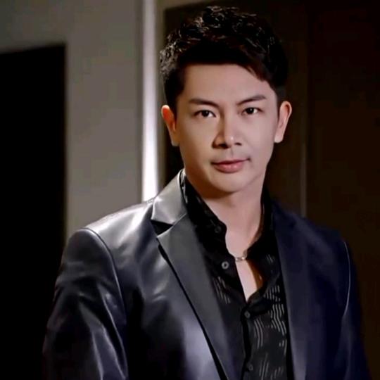 中华劉🇨🇳一起奔跑🇨🇳