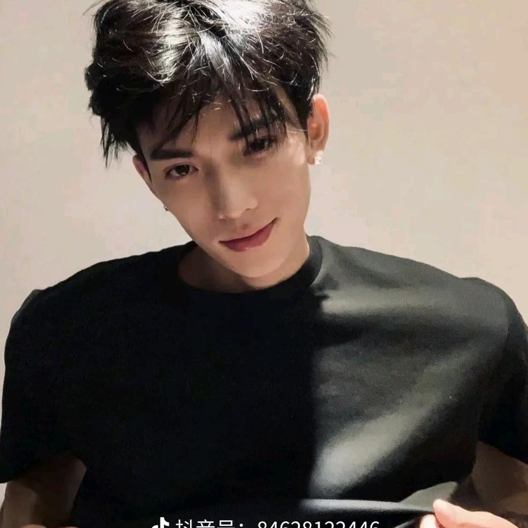 李、