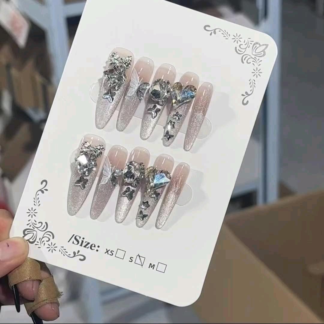 沐宸手工穿戴甲