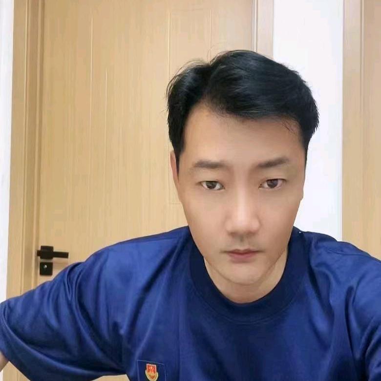 等待……