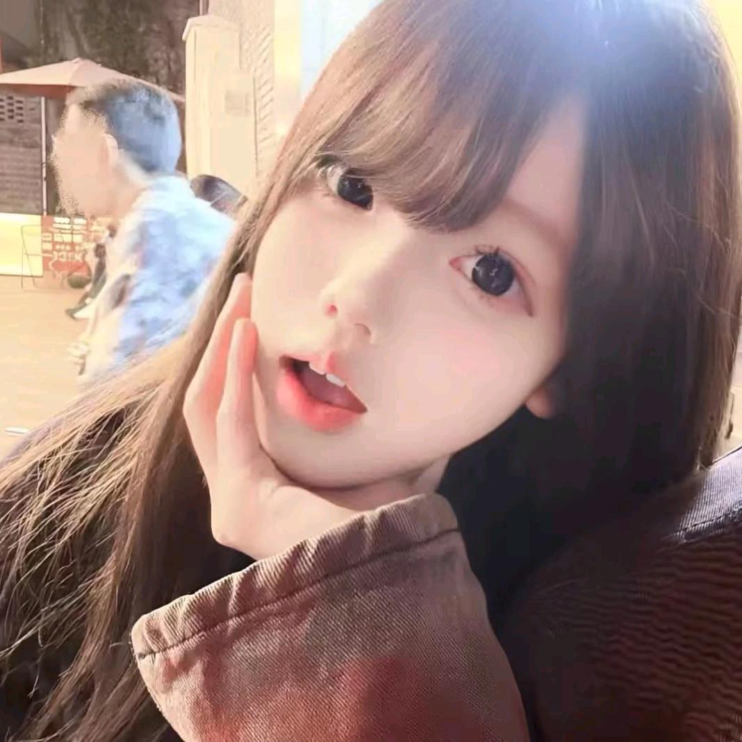 玉°