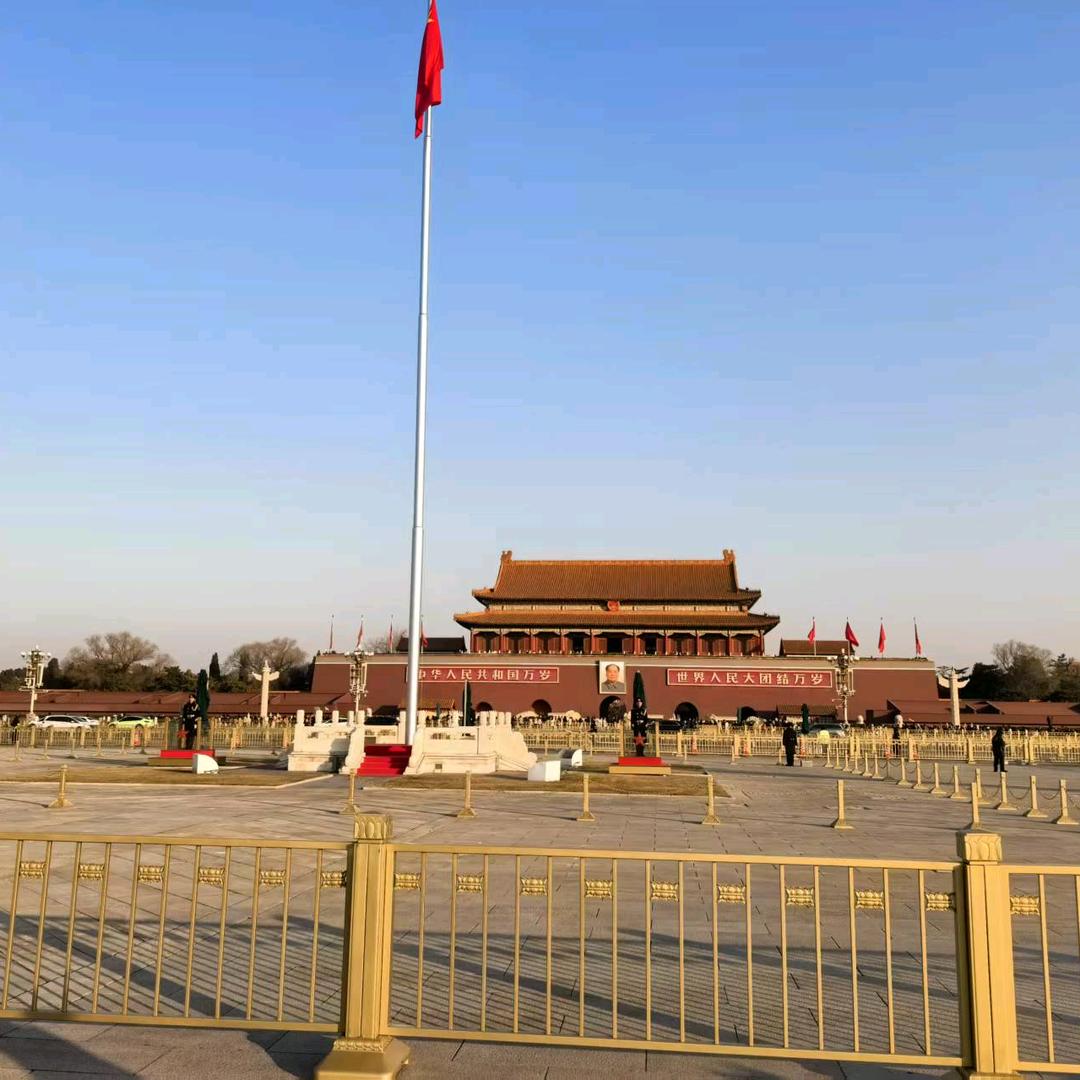 兰山区房红发塑料创意屋