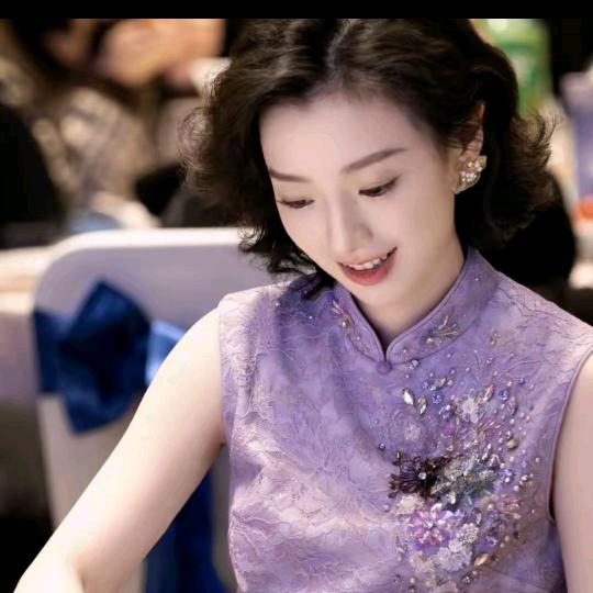 西子小老板娘轻奢女装