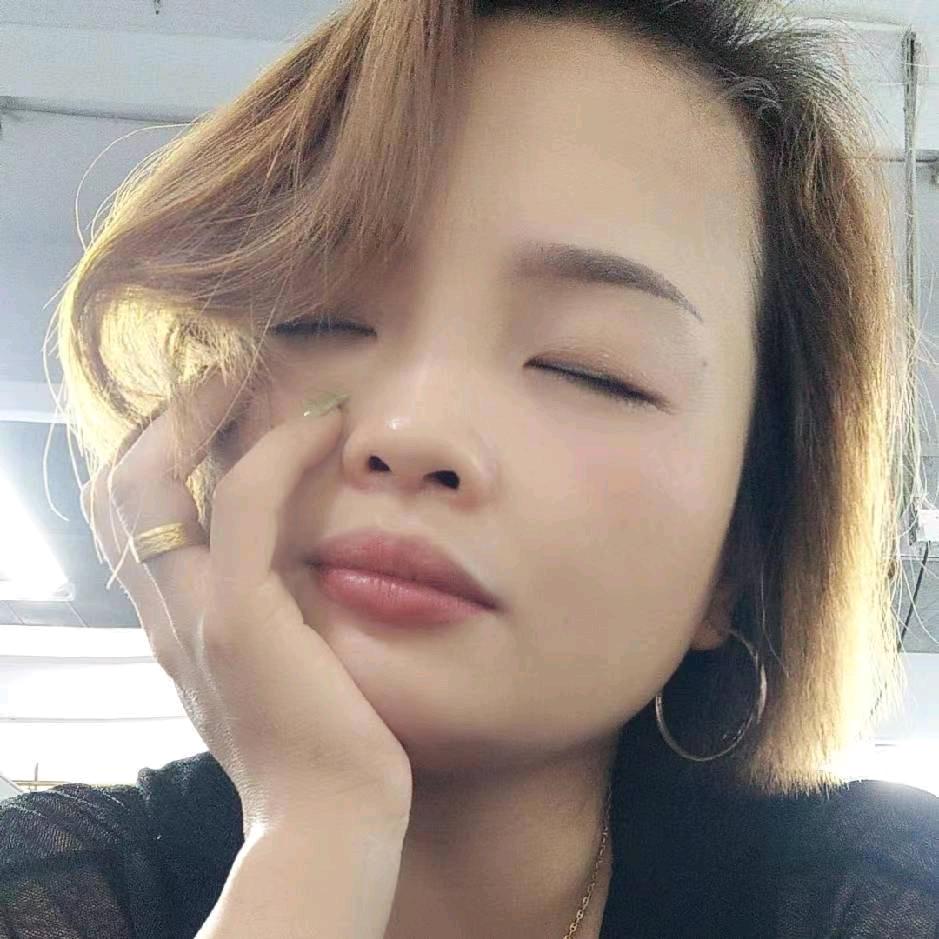 小阿姨的橱窗
